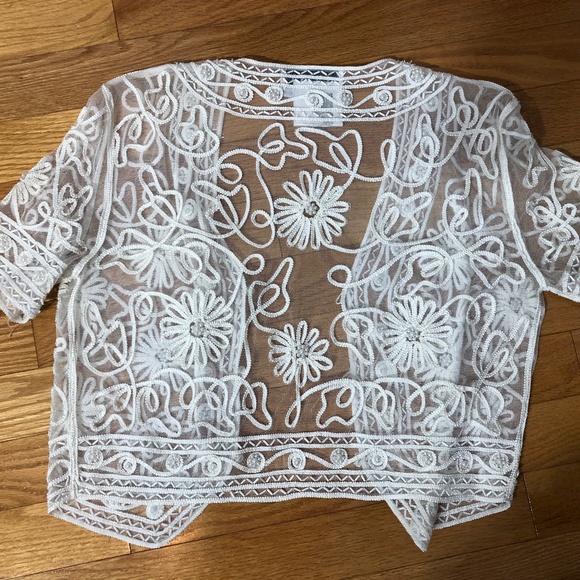 Little off white summer vest - Picture 2 of 6